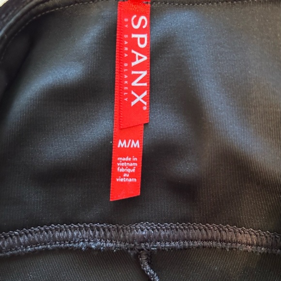 Spanx Women’s Soft Velvet Fabric High Waist Black Leggings, Size Medium - Picture 3 of 12